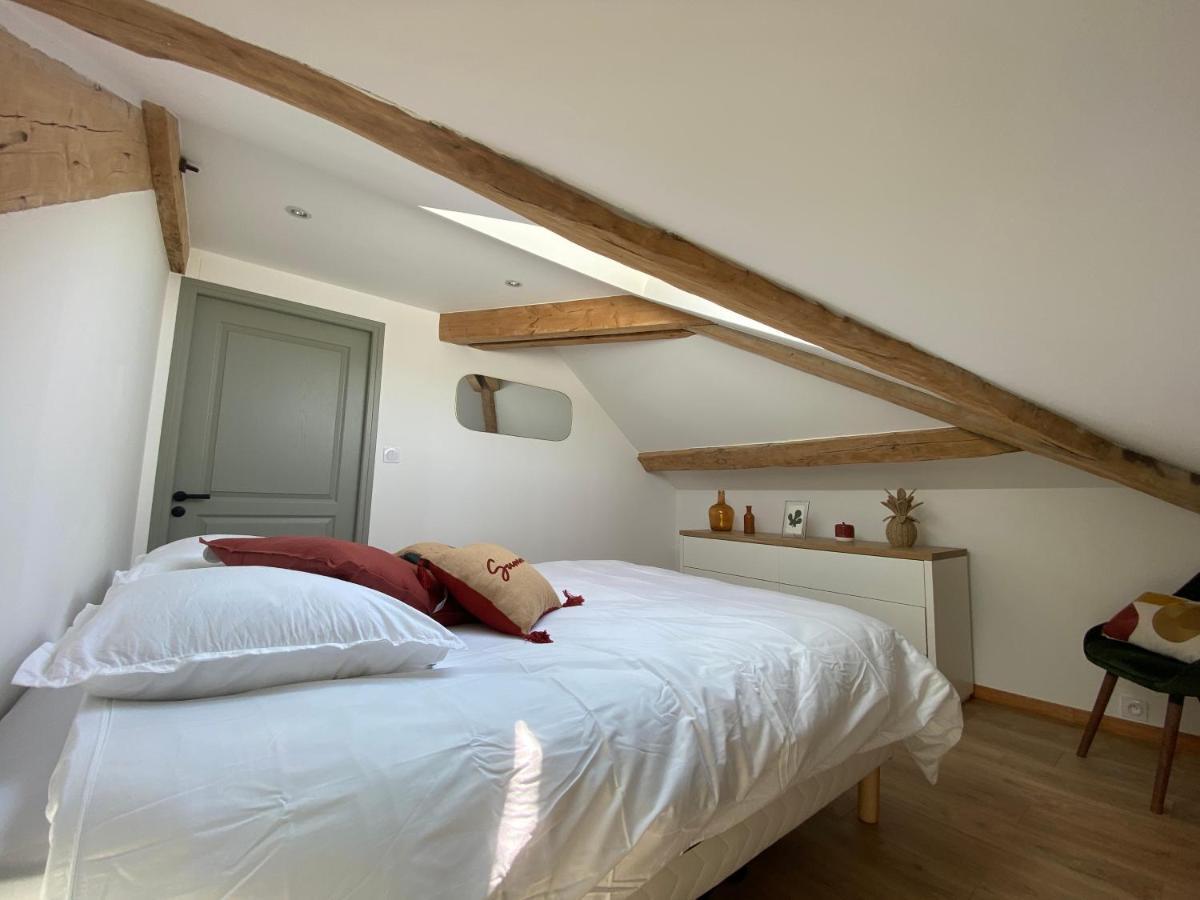 Appartement De Charme Au Pied Du Grand Colombier Culoz Bagian luar foto